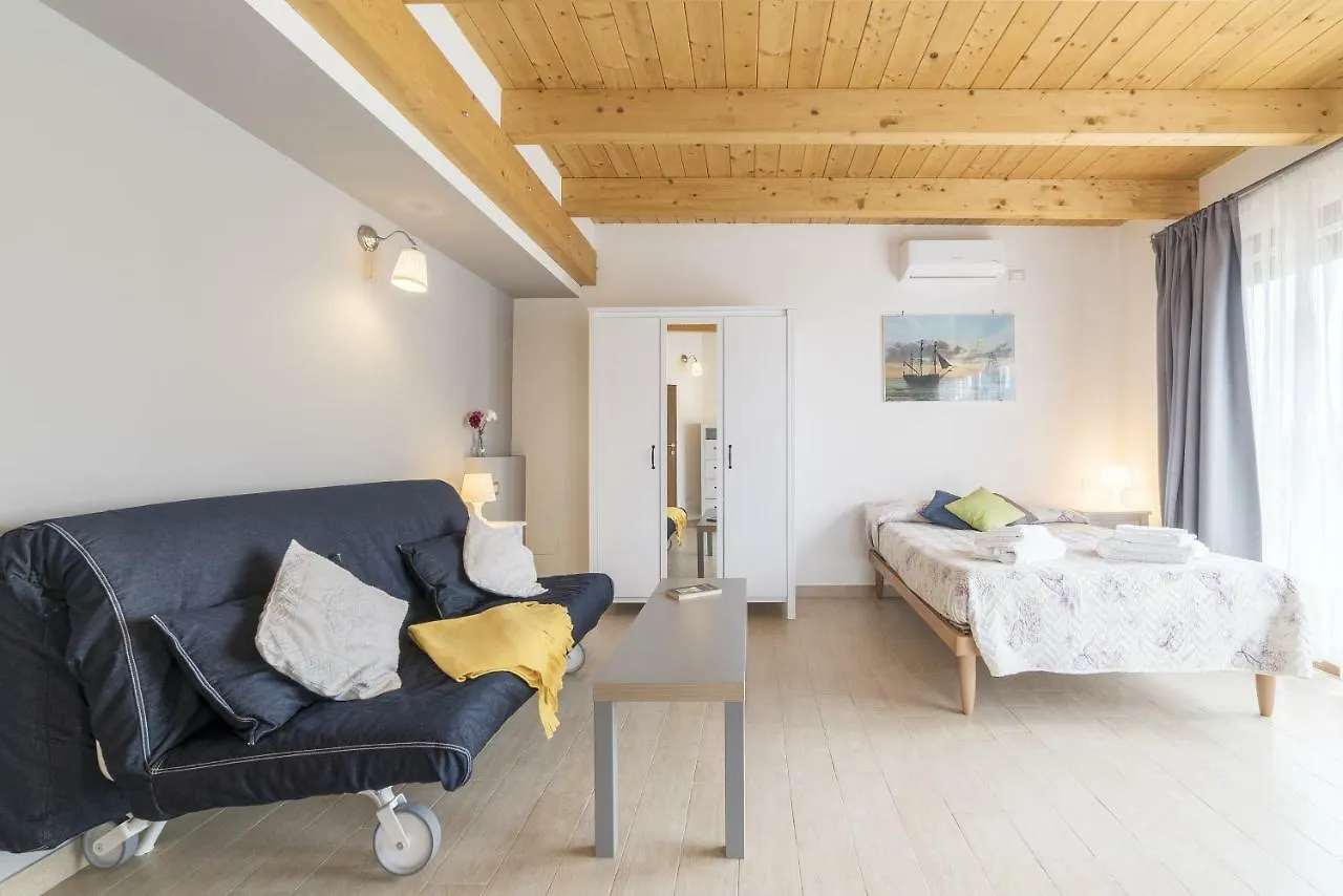 Peperino Attic Flat Apartment Ciampino 0*,  Italy