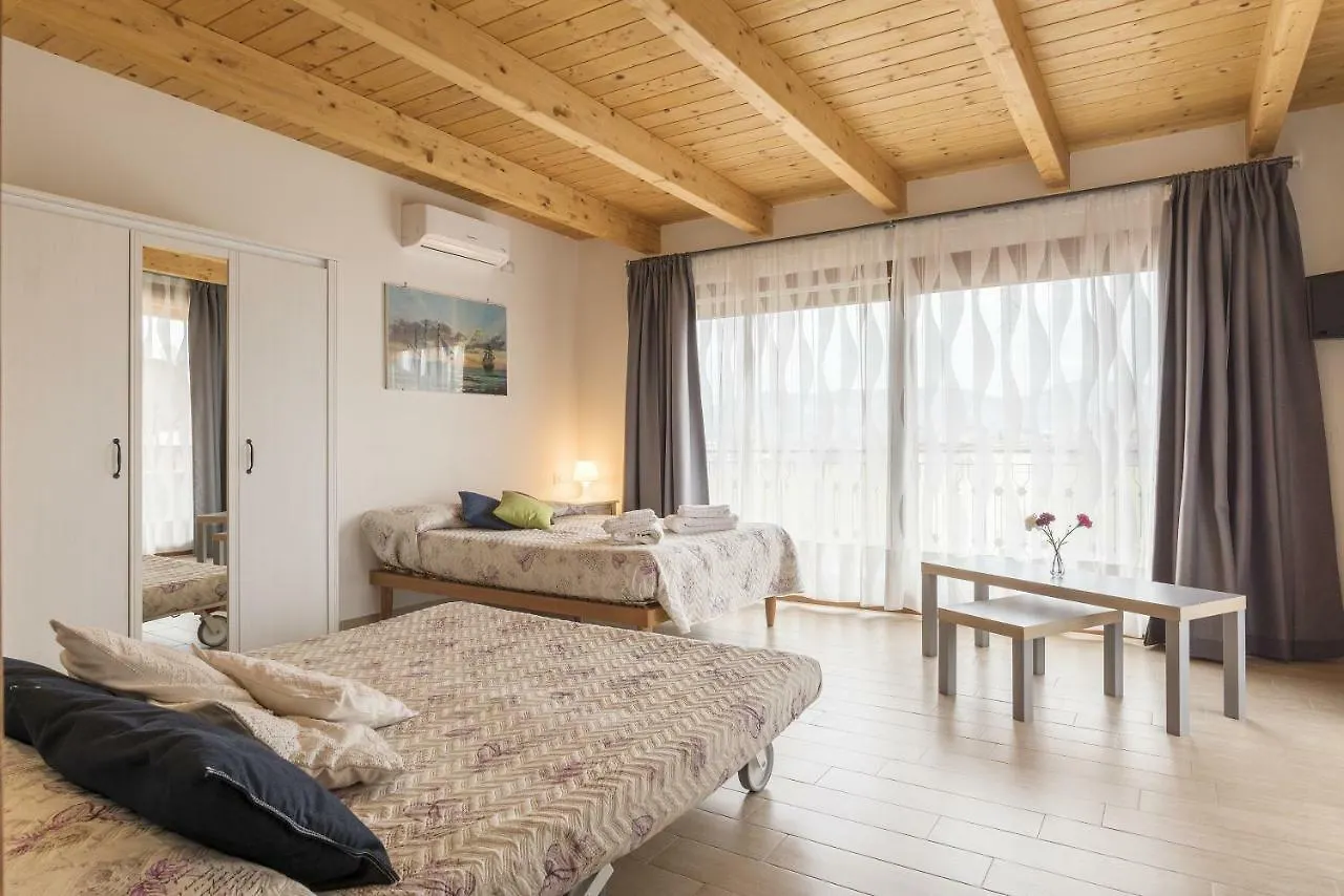 Peperino Attic Flat Apartment Ciampino