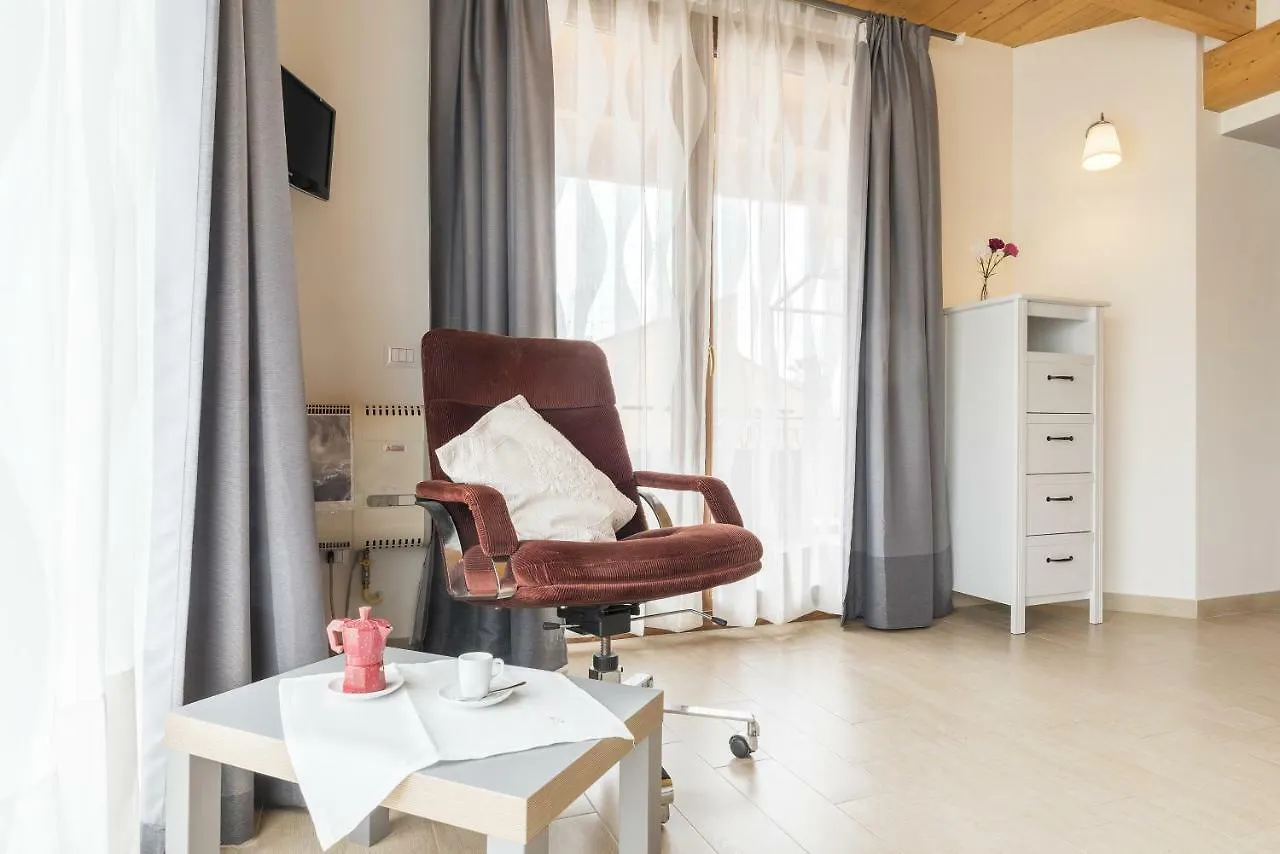 Peperino Attic Flat Apartment Ciampino