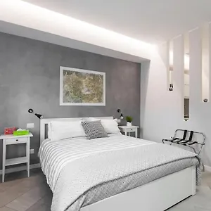  Apartment Interno 1 Roma Luxury Con Balcone